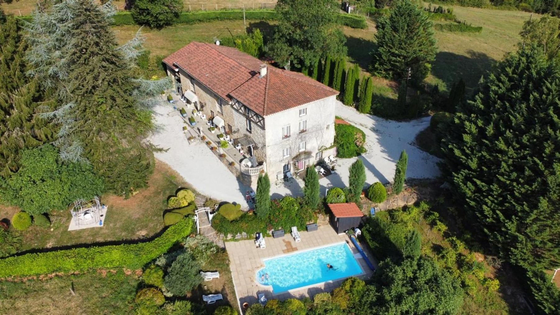 Bed and Breakfast La Ferme De Jeanne Saint-Girons  Exteriér fotografie