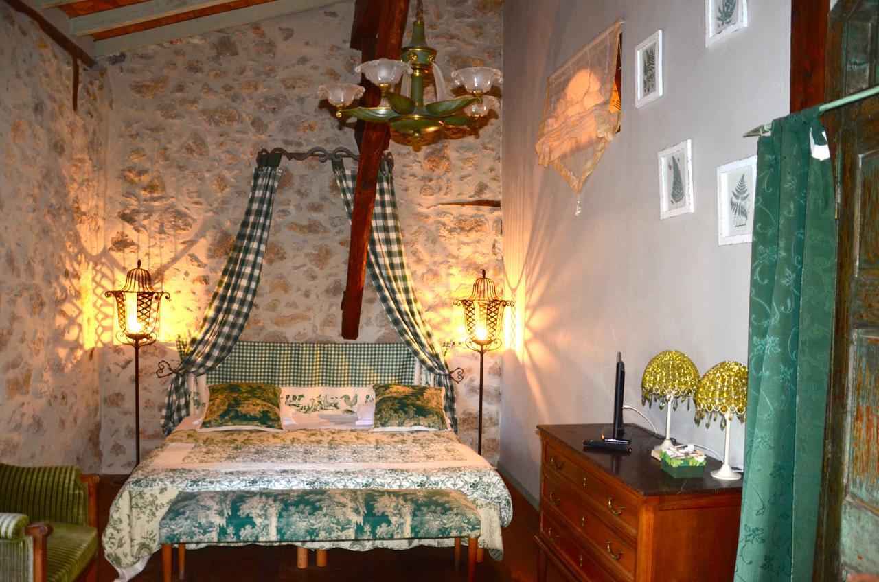 Bed and Breakfast La Ferme De Jeanne Saint-Girons  Exteriér fotografie
